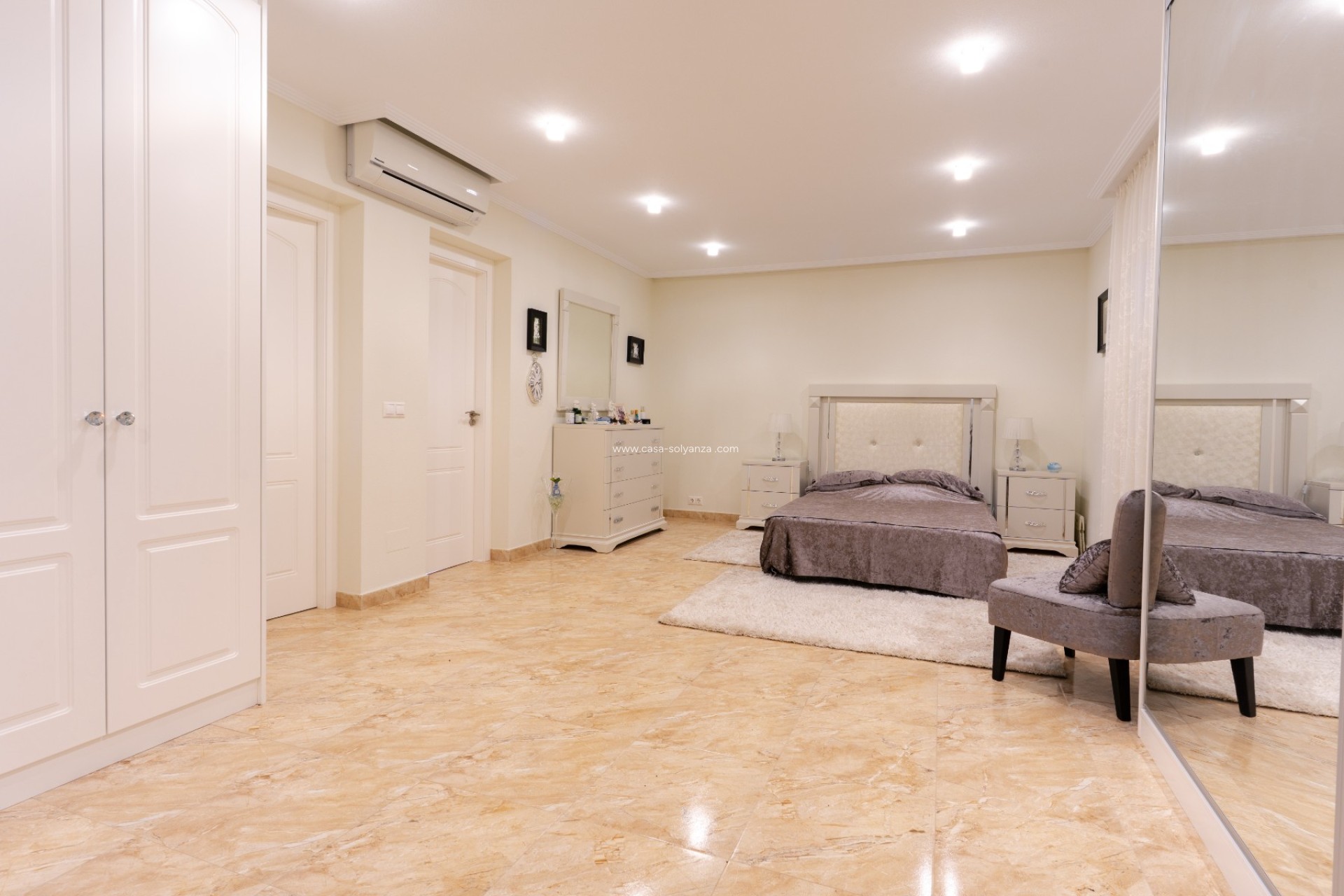 Reventa - Villa / Semi detached - Torrevieja - Los Balcones