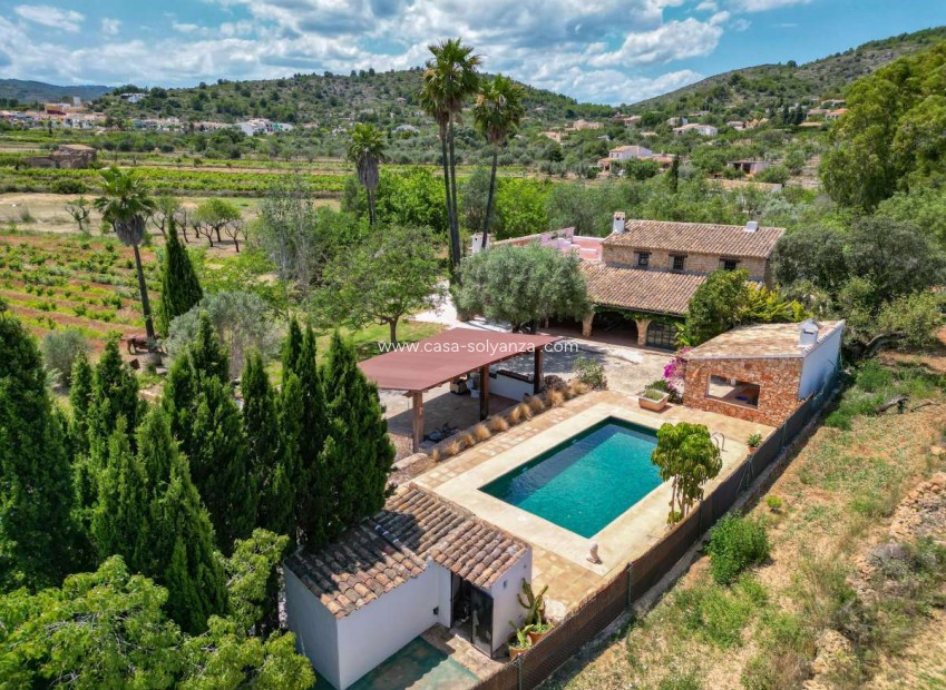 Reventa - Villa - Senija - Inland