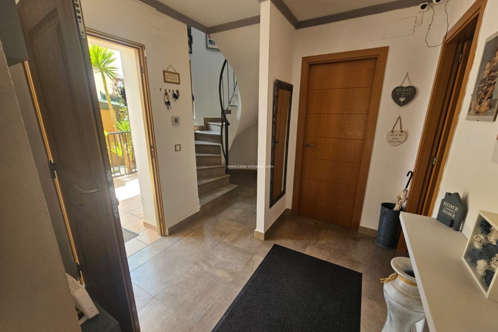 Reventa - Villa - Sierra Cortina - Inland