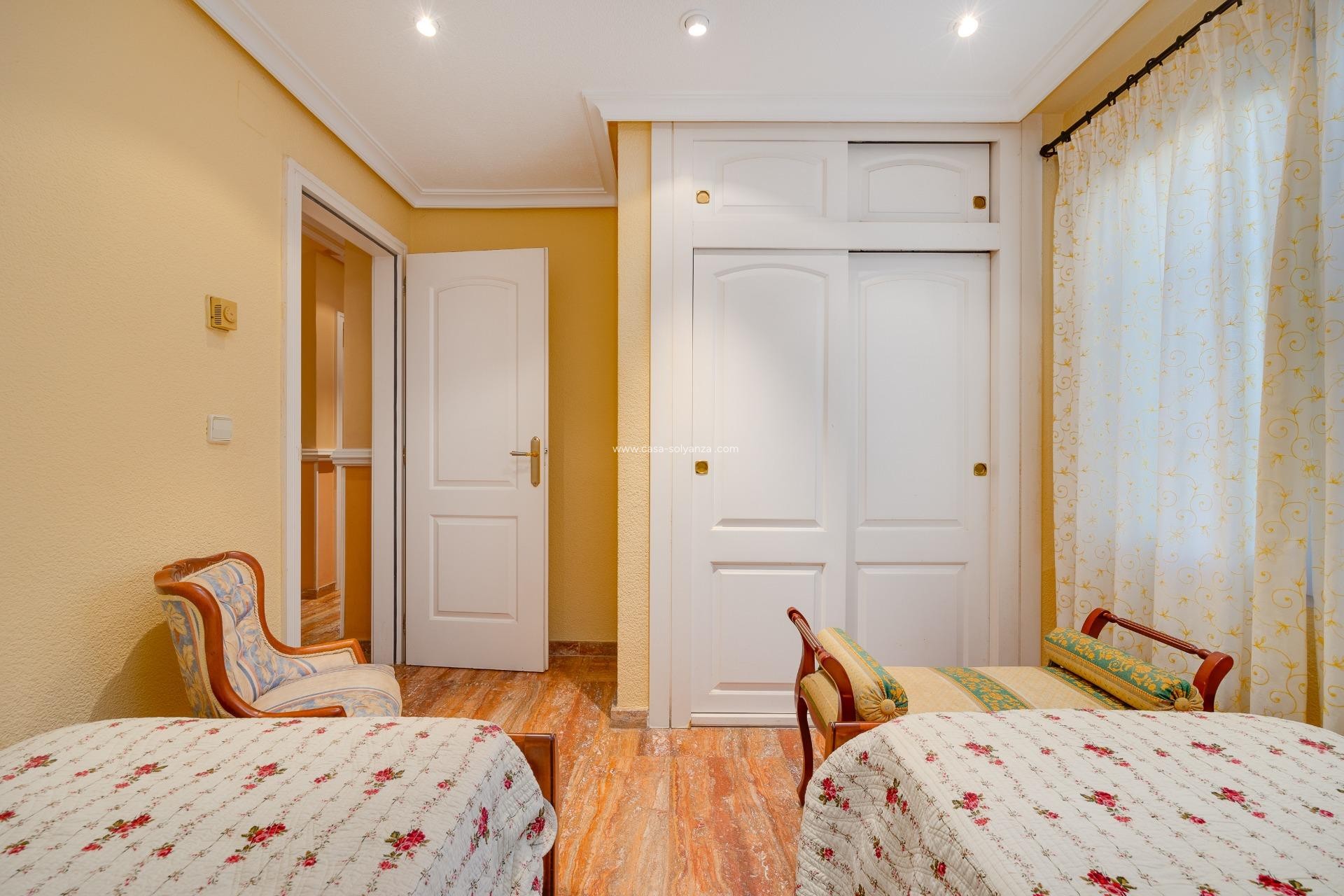 Reventa - Villa - Torrevieja - Aguas nuevas