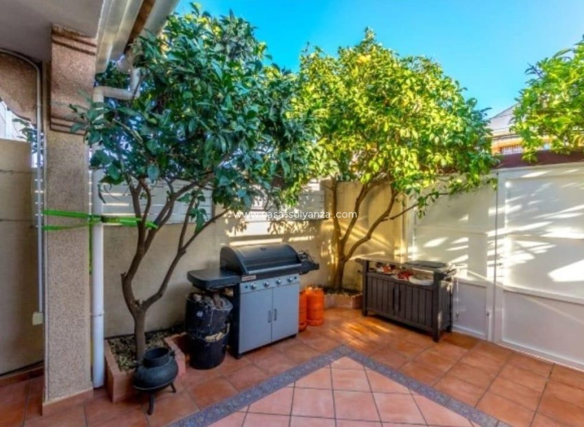 Reventa - Villa - Torrevieja - Aguas nuevas