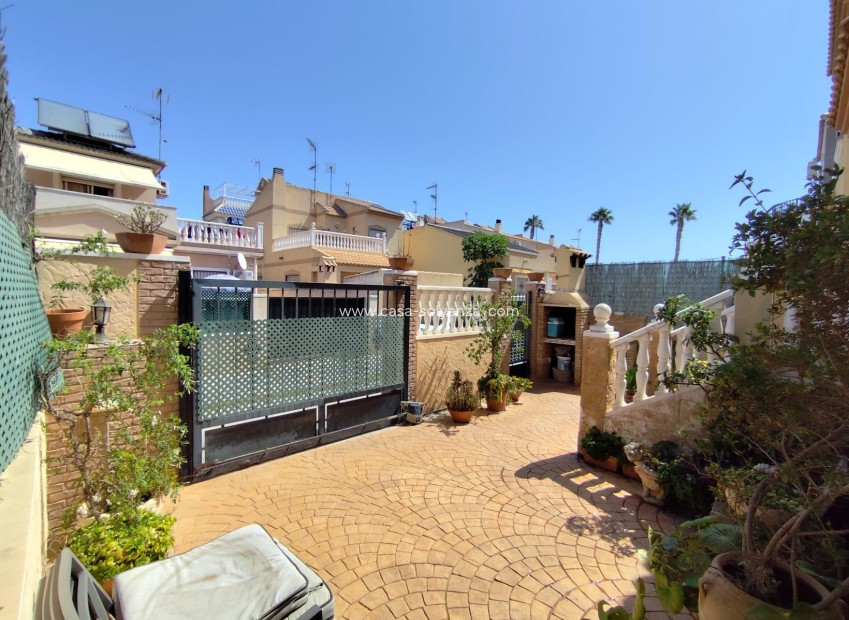 Reventa - Villa - Torrevieja - Aguas nuevas