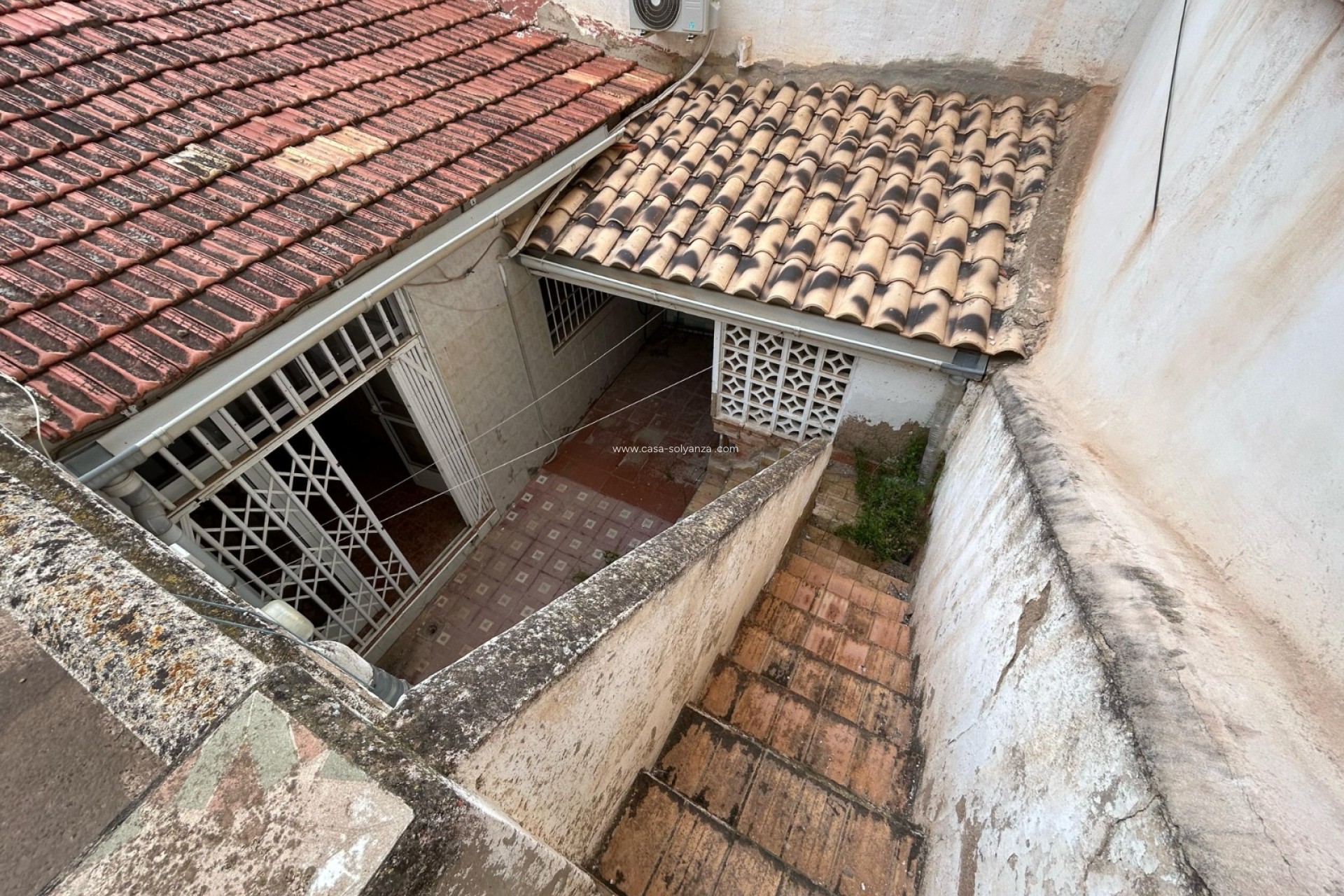 Reventa - Villa - Torrevieja Centro - 0