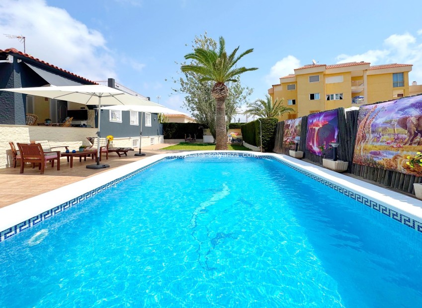 Reventa - Villa - Torrevieja - Costa Blanca