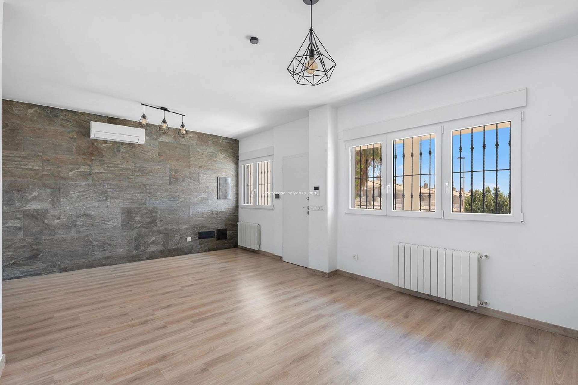 Reventa - Villa - Torrevieja - Costa Blanca