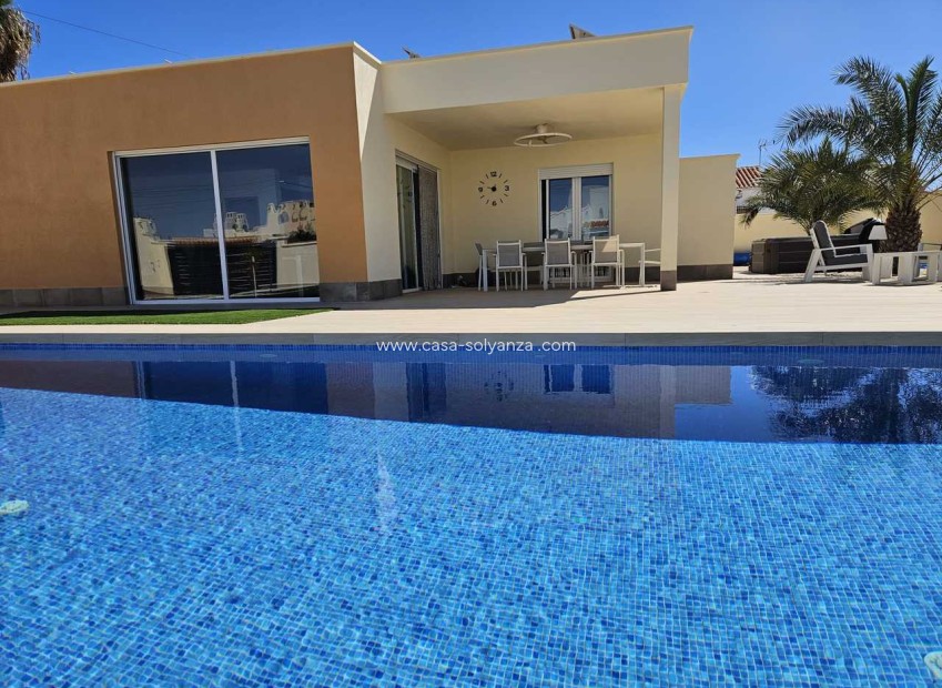 Reventa - Villa - Torrevieja - Costa Blanca