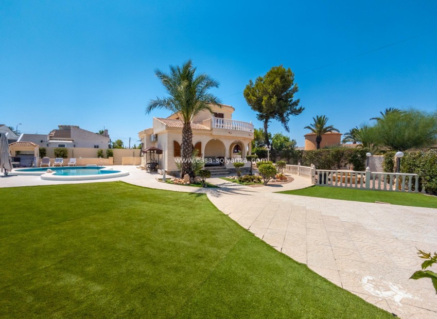 Reventa - Villa - Torrevieja - El chaparral