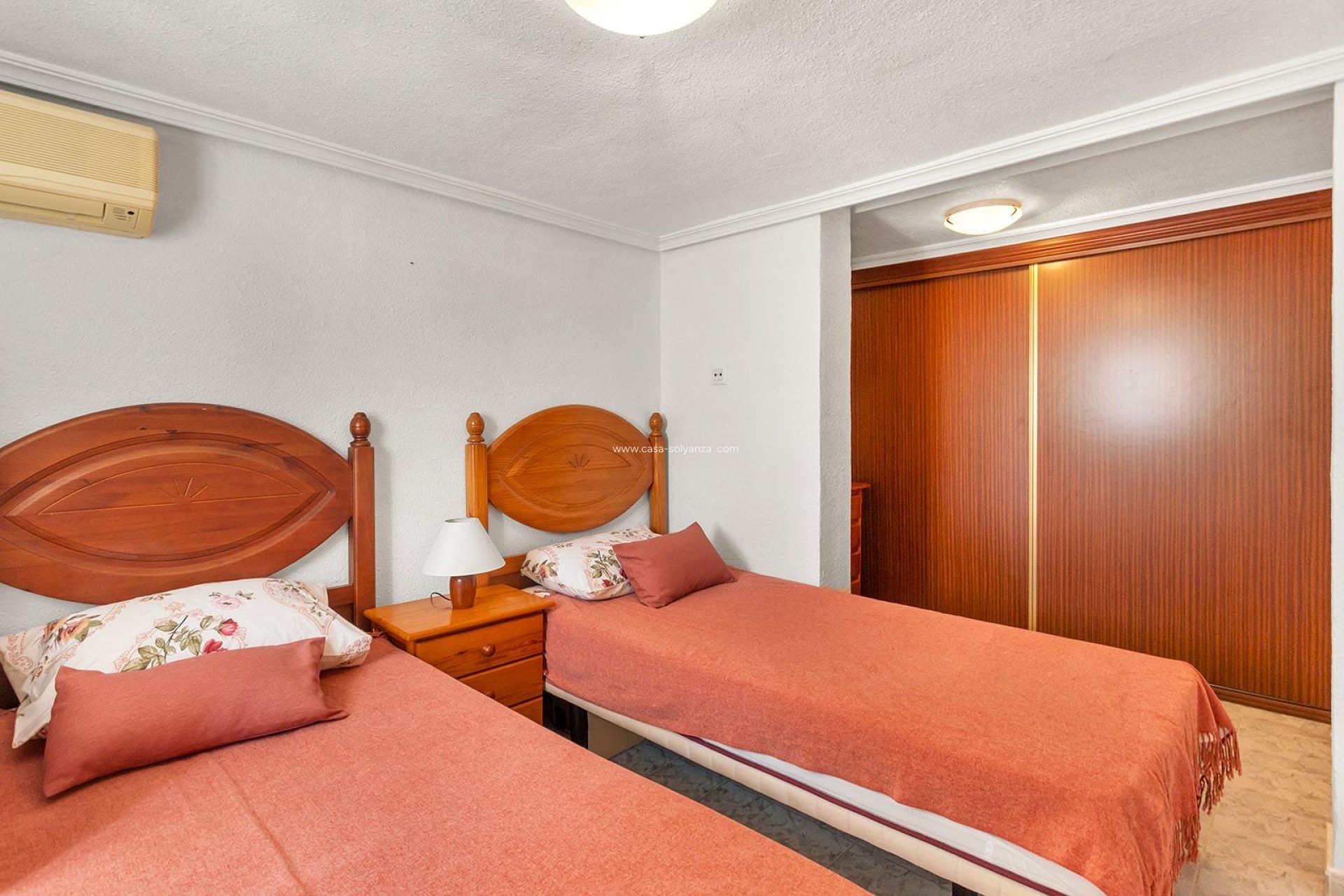 Reventa - Villa - Torrevieja - Los Balcones