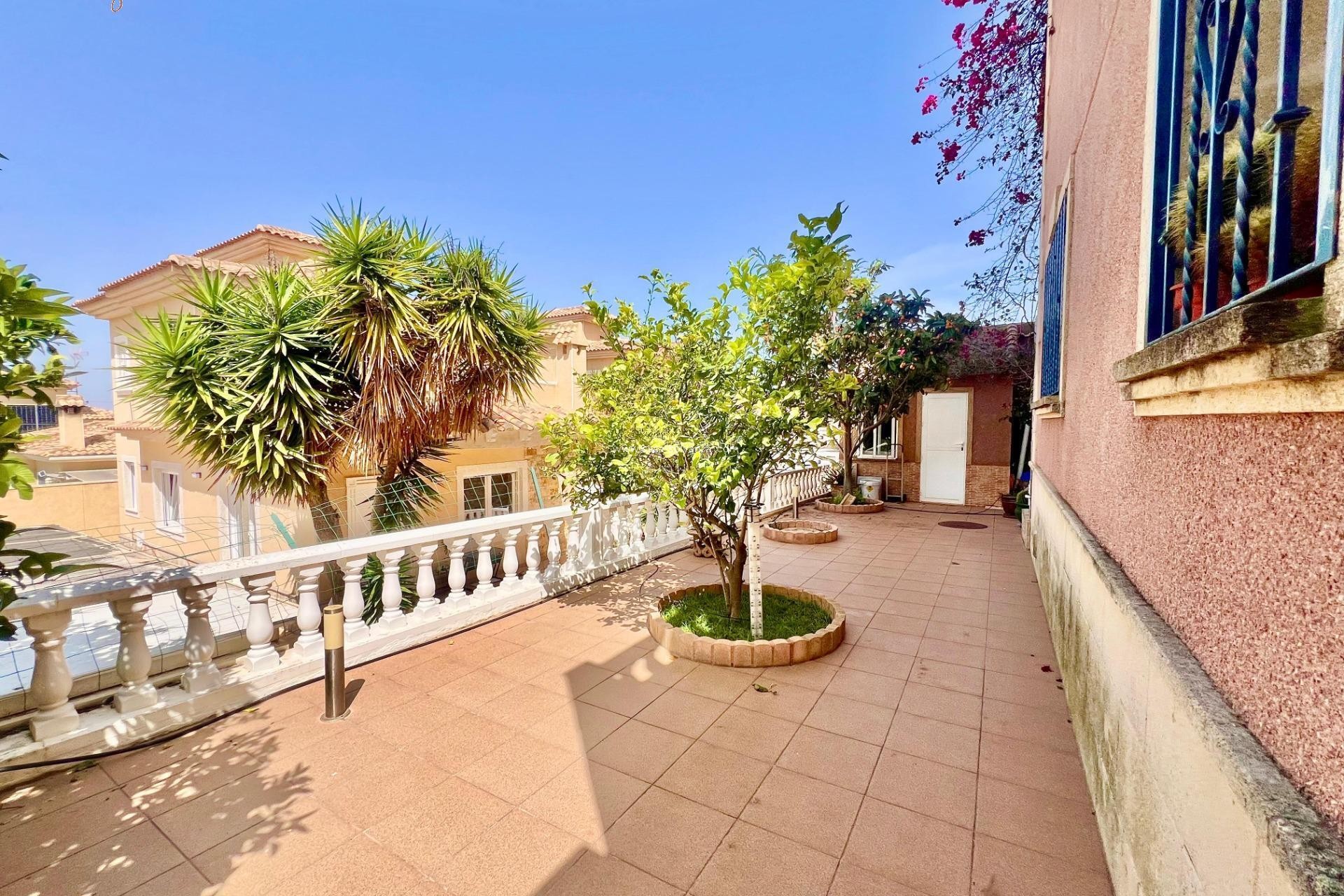 Reventa - Villa - Torrevieja - Los Balcones