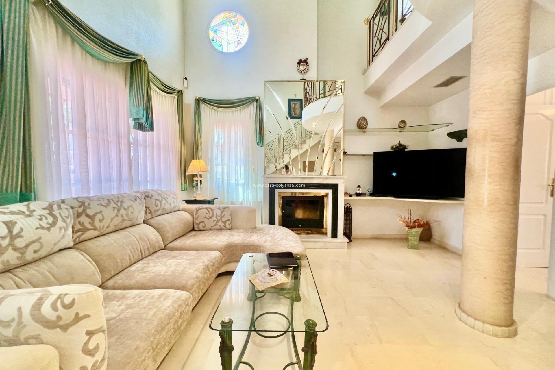 Reventa - Villa - Torrevieja - Los Balcones