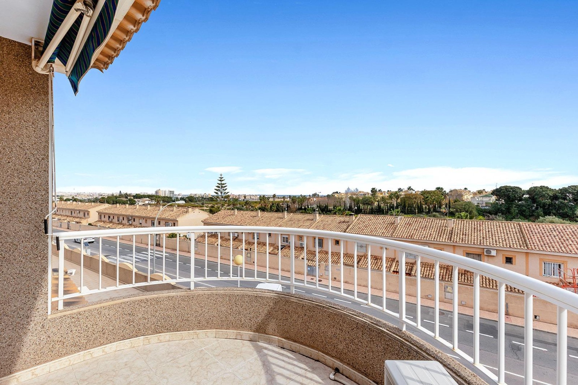 Reventa - Villa - Torrevieja - Los Balcones