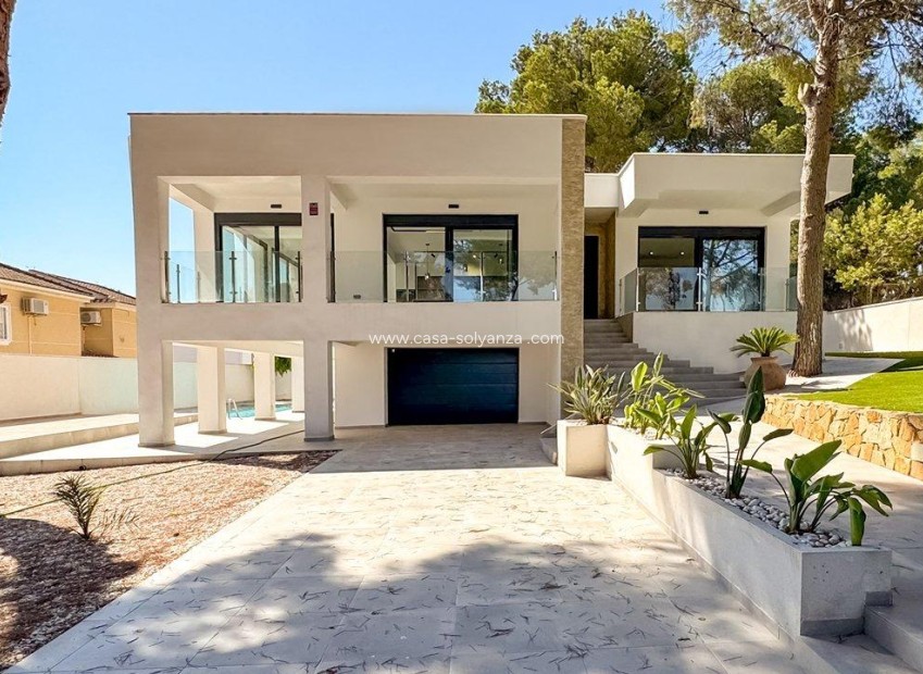 Reventa - Villa - Torrevieja - Los Balcones