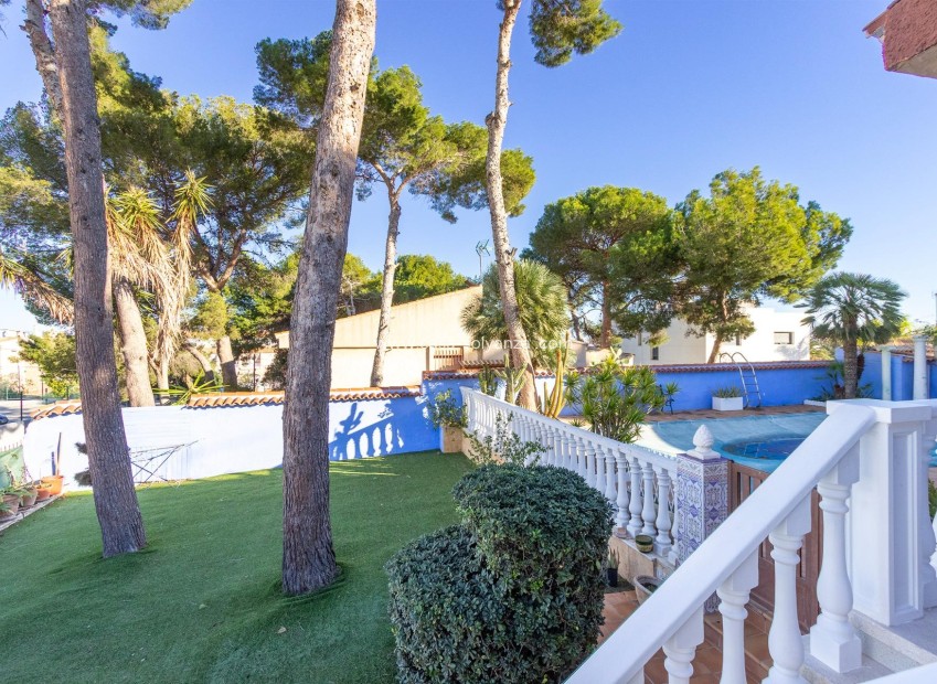 Reventa - Villa - Torrevieja - Los Balcones