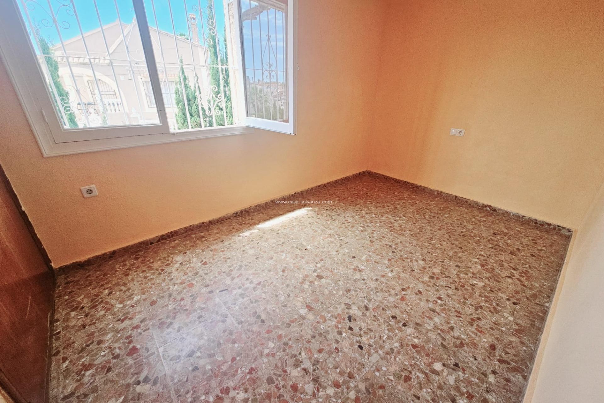 Reventa - Villa - Torrevieja - Los Balcones