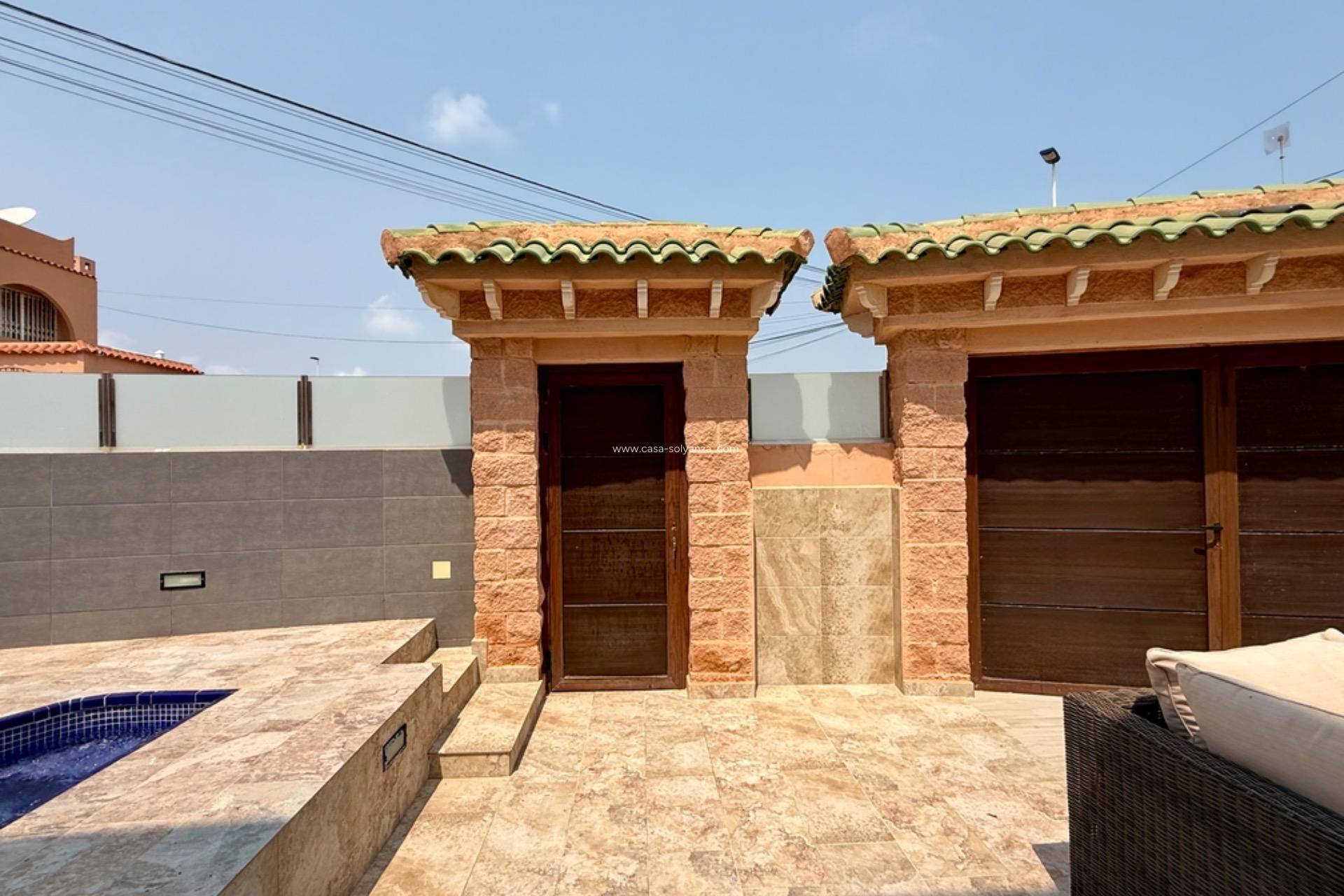 Reventa - Villa - Torrevieja - Los Frutales