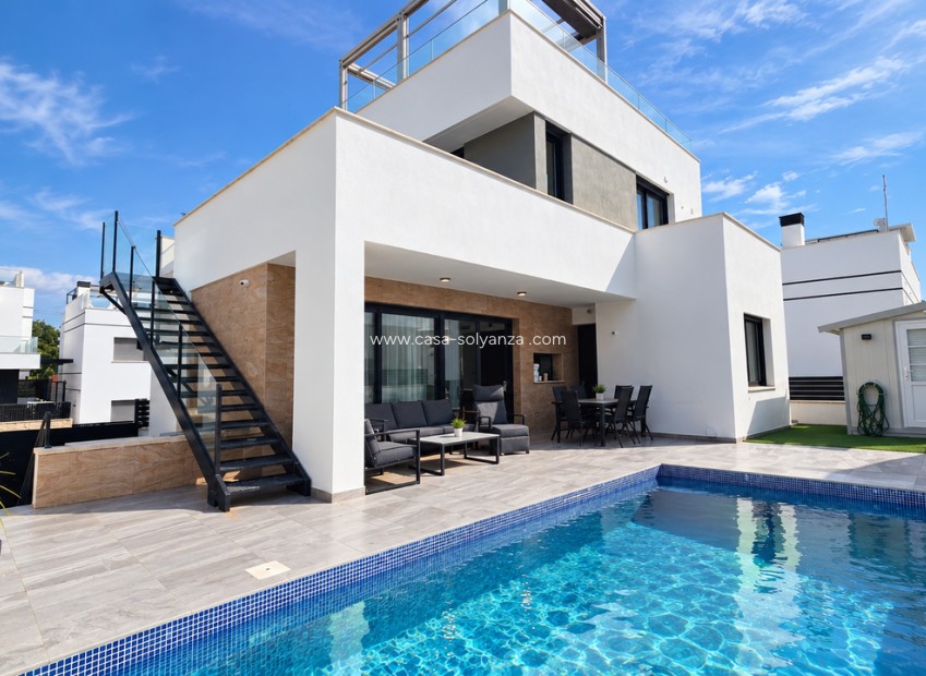 Reventa - Villa - Villamartin - Villamartín