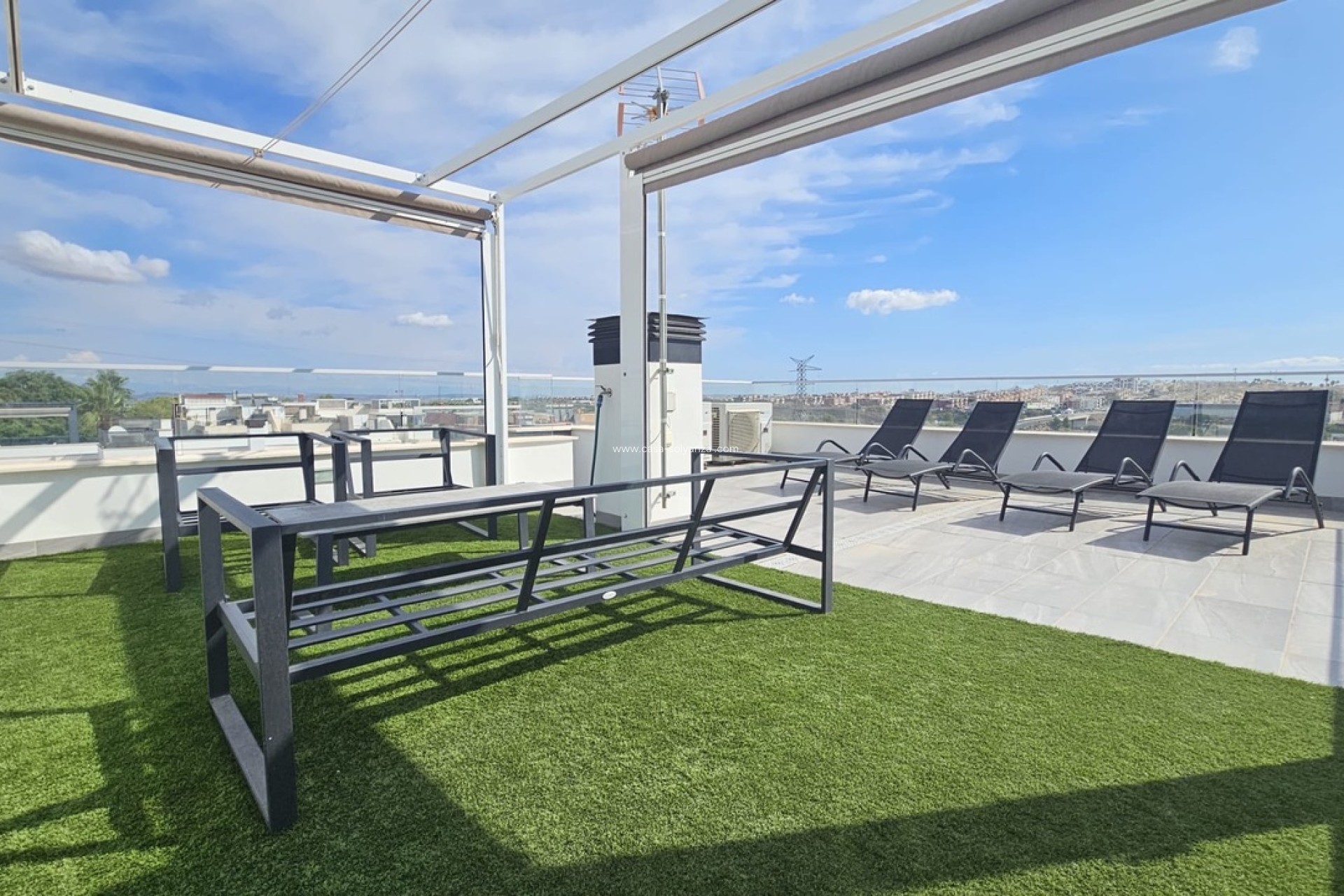 Reventa - Villa - Villamartin - Villamartín
