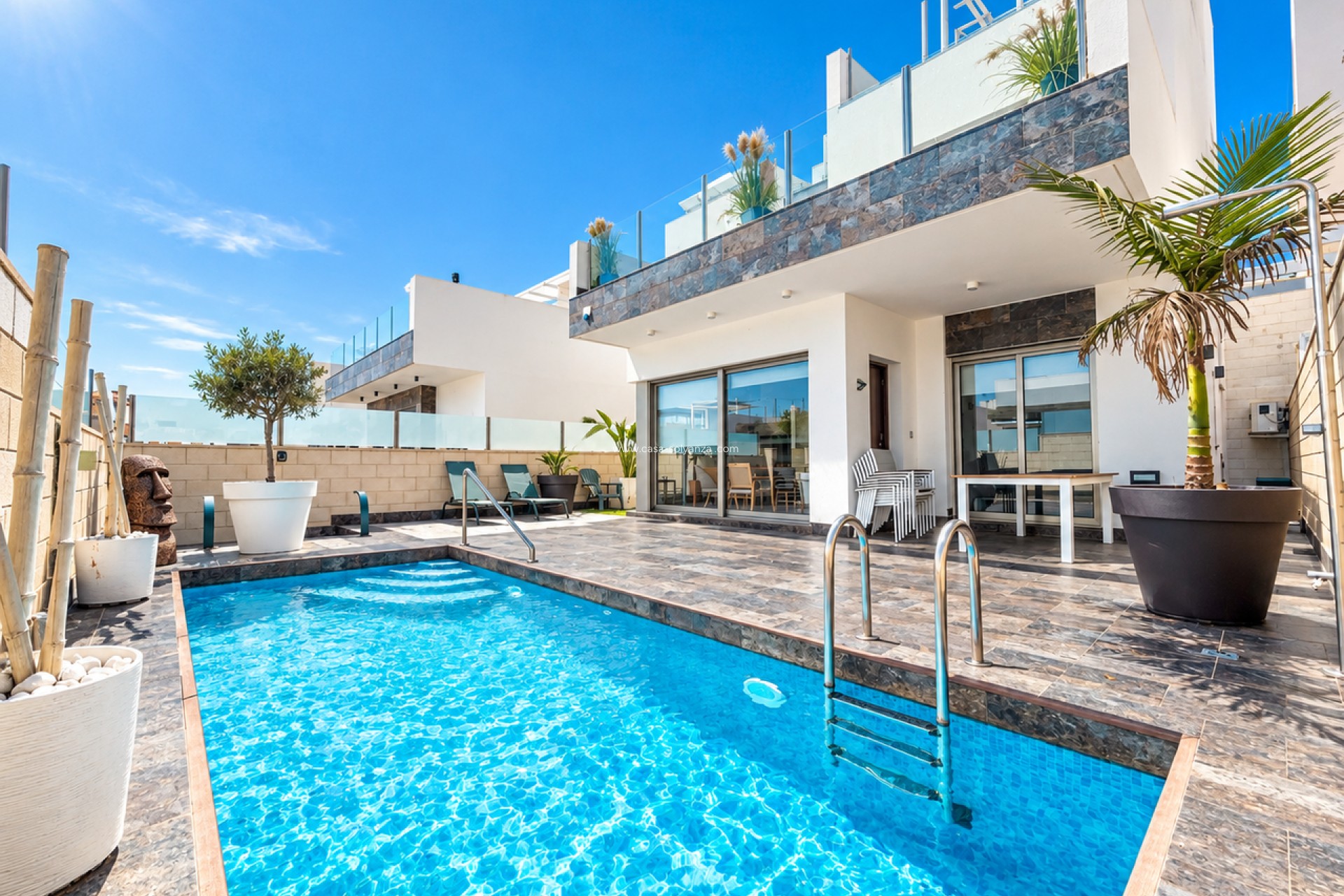 Reventa - Villa - Villamartin - Villamartín
