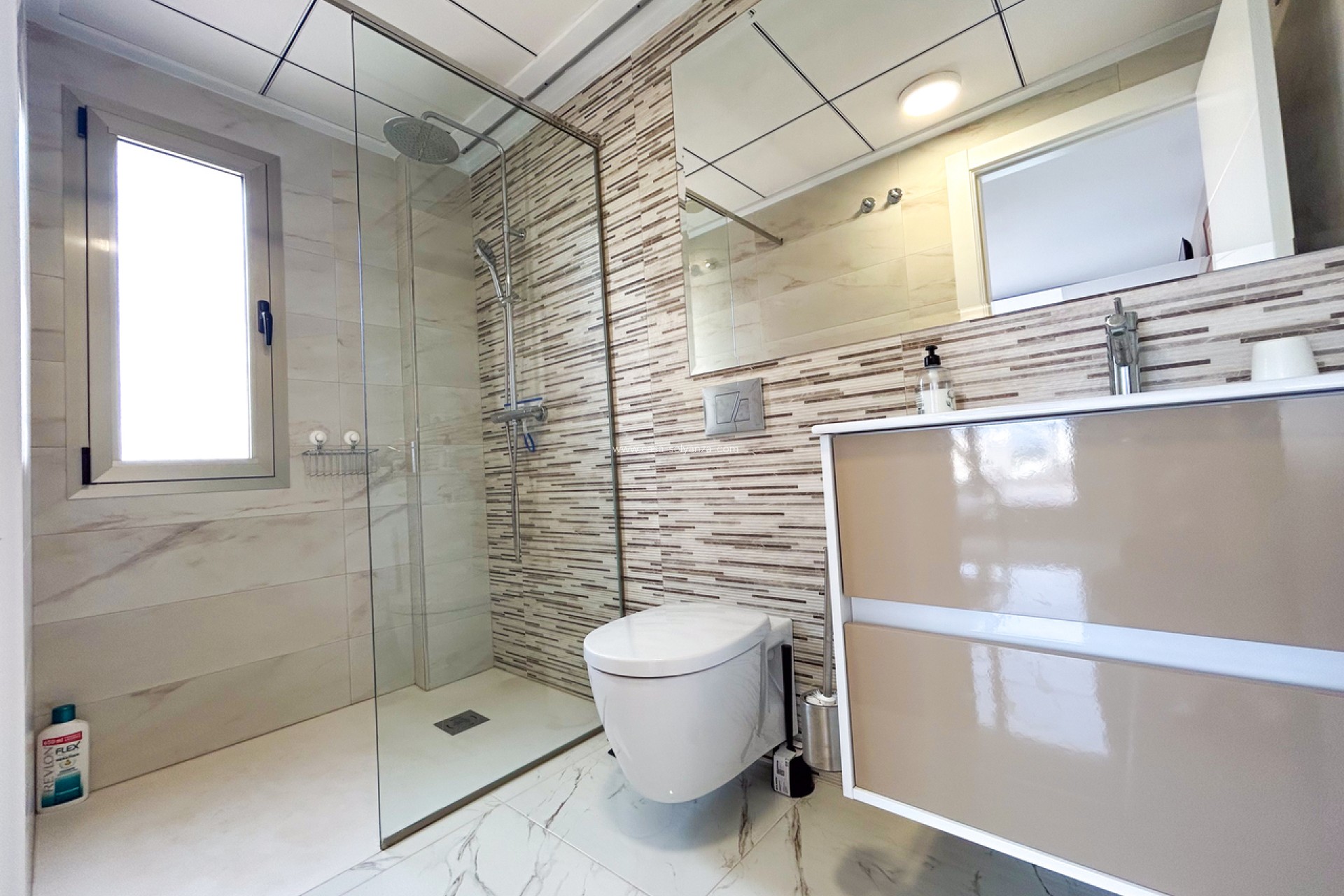 Reventa - Villa - Villamartin - Villamartín