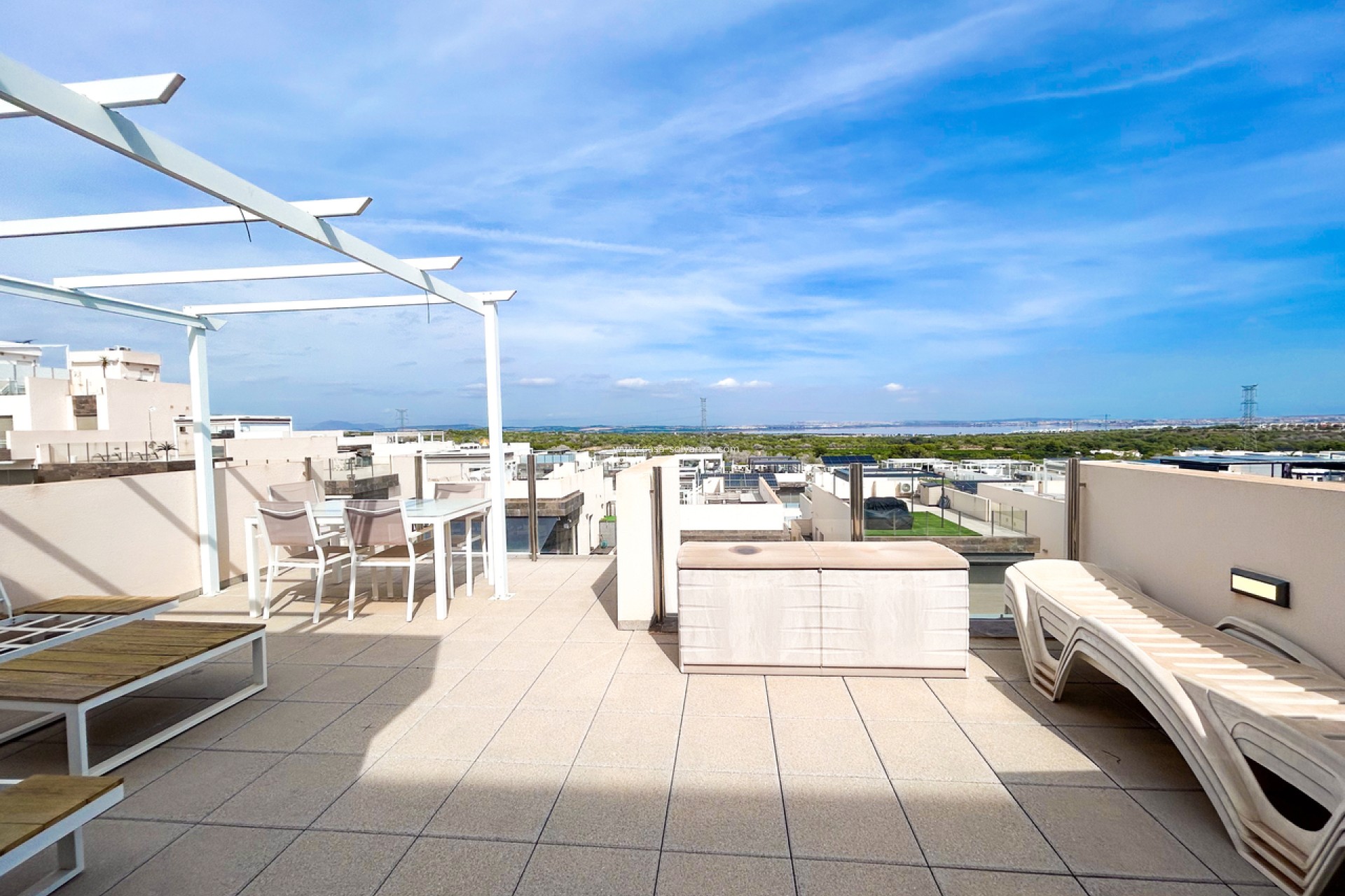 Reventa - Villa - Villamartin - Villamartín