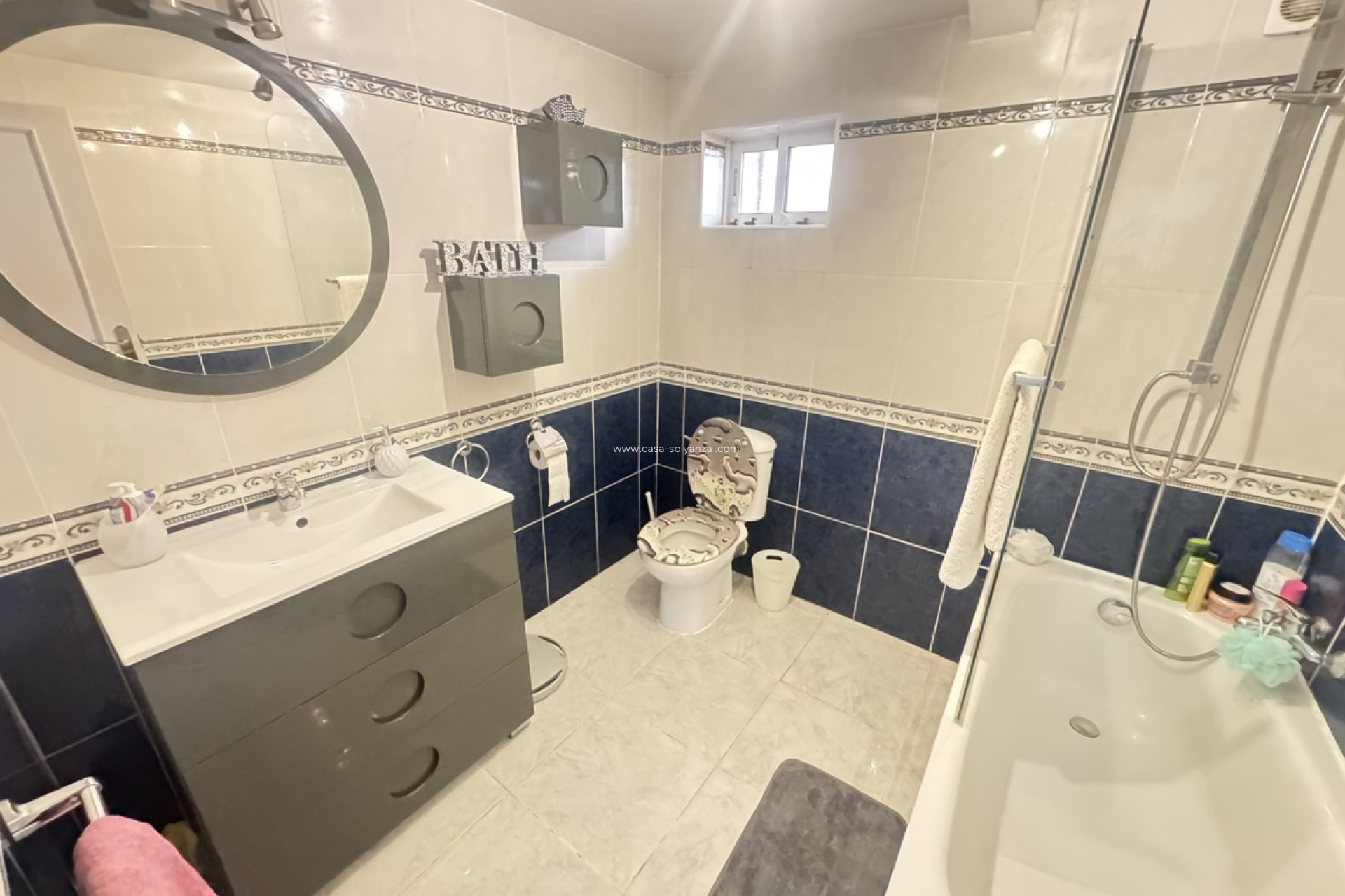 Reventa - Villa - Villamartin - Villamartín