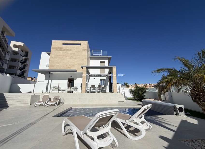 Reventa - Villa - Villamartin - Villamartín