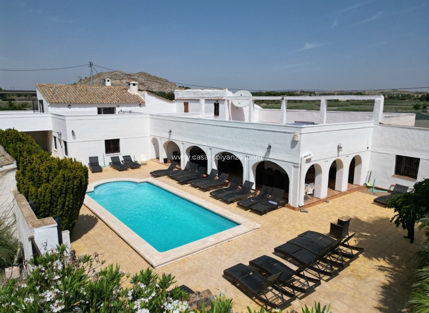 Reventa - Villa - Villena - Inland