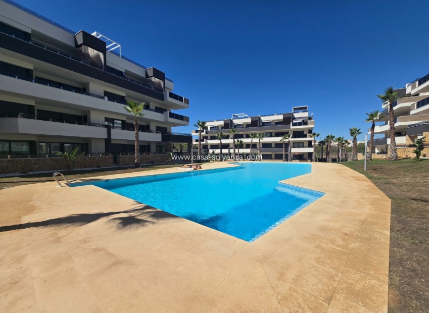 Revente - Apartment / Flat * - Orihuela Costa * - Los Altos *