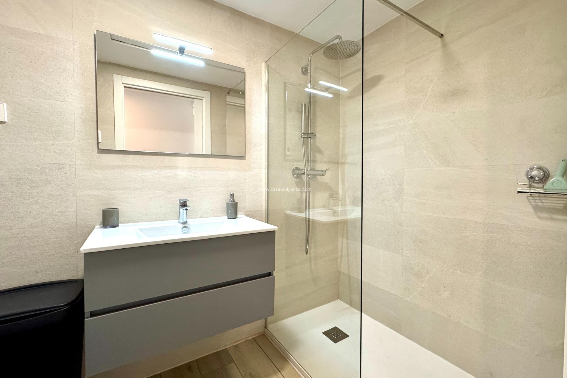 Revente - Appartement - Los Alcázares - Dolores De Pacheco-santa Rosalía