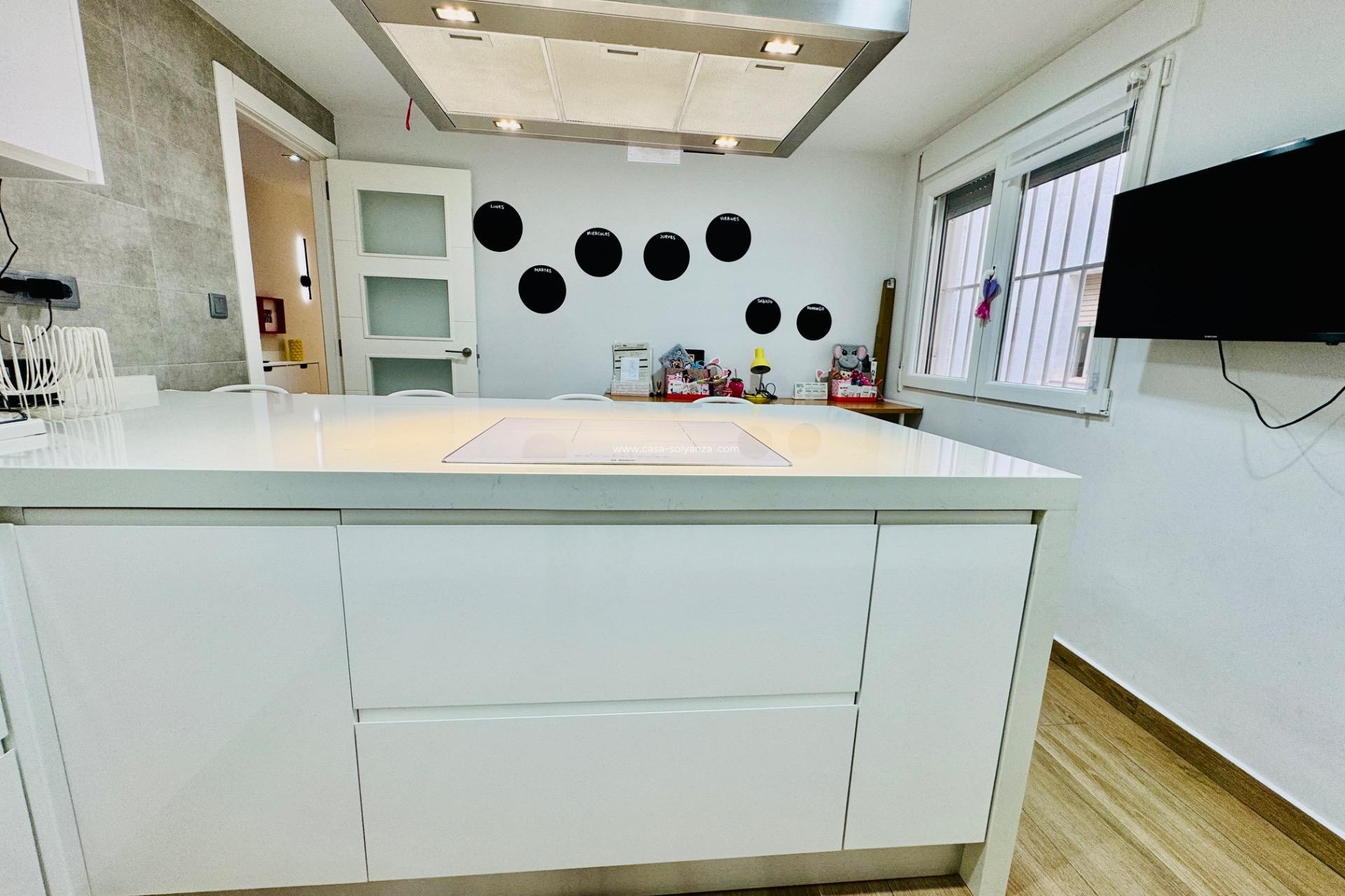 Revente - Appartement - Pilar de la Horadada - Zona Pueblo