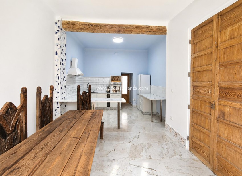 Revente - Appartement - Pinoso - Pinoso Centro