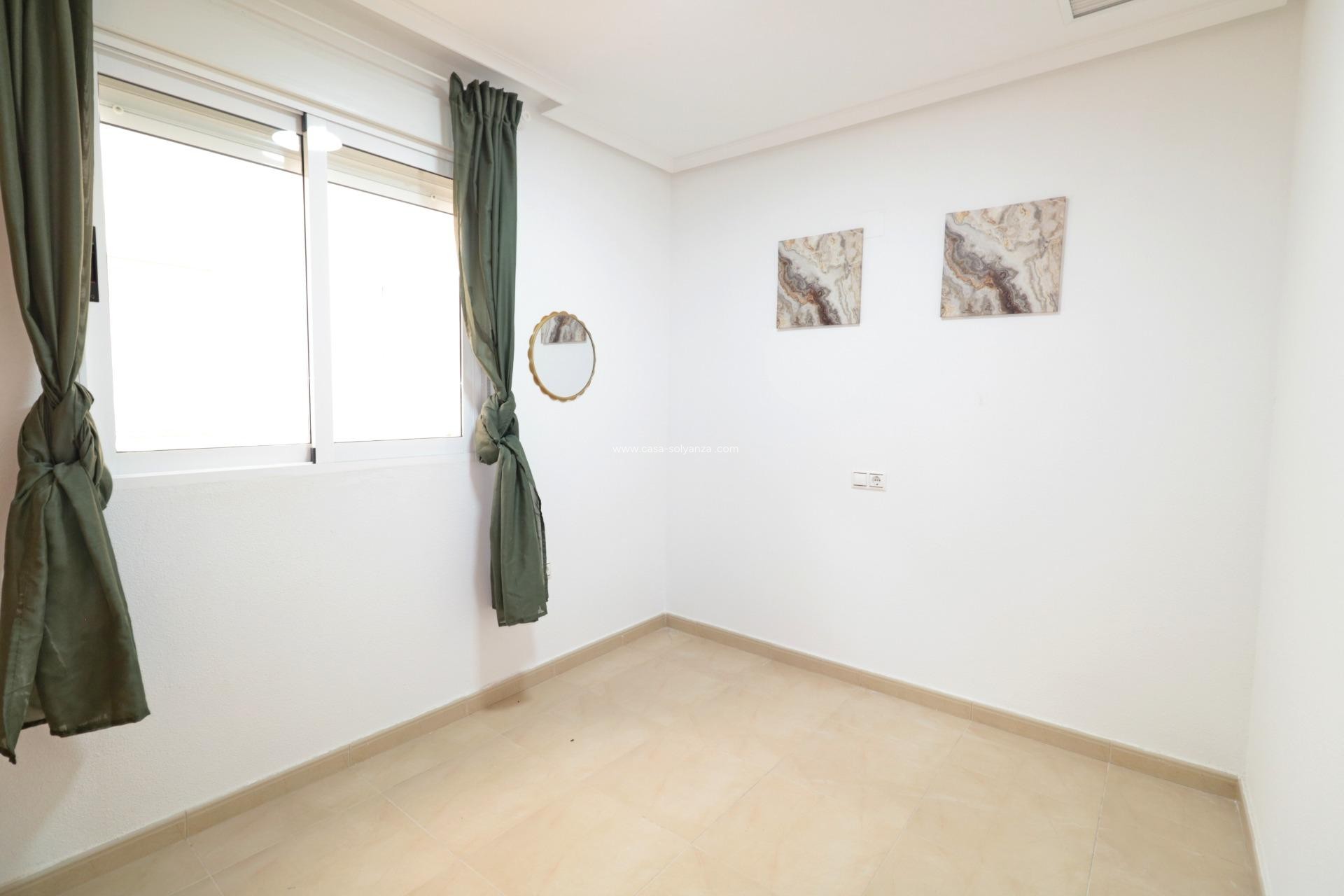Revente - Appartement - Torrevieja - Acequion