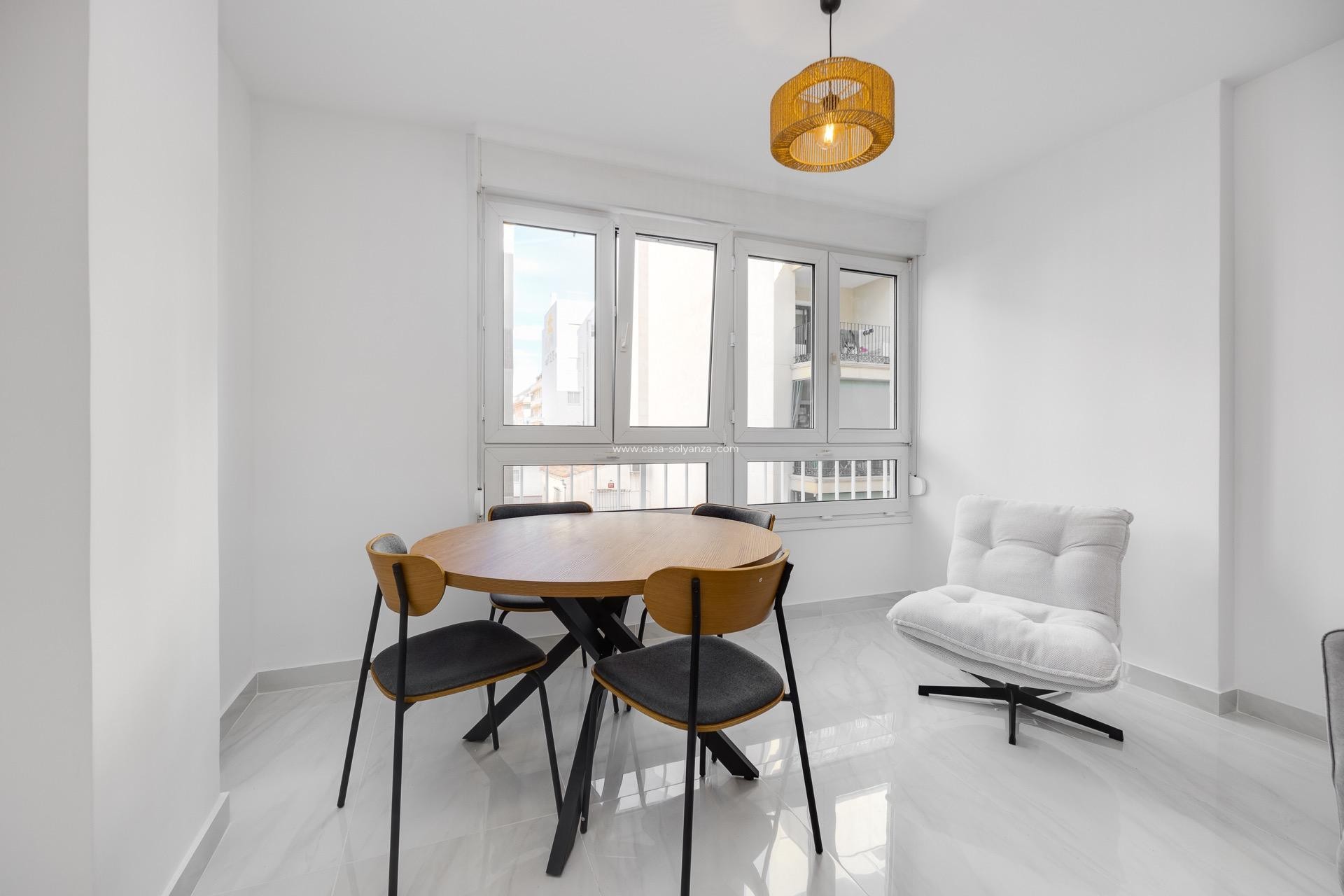 Revente - Appartement - Torrevieja - Acequion