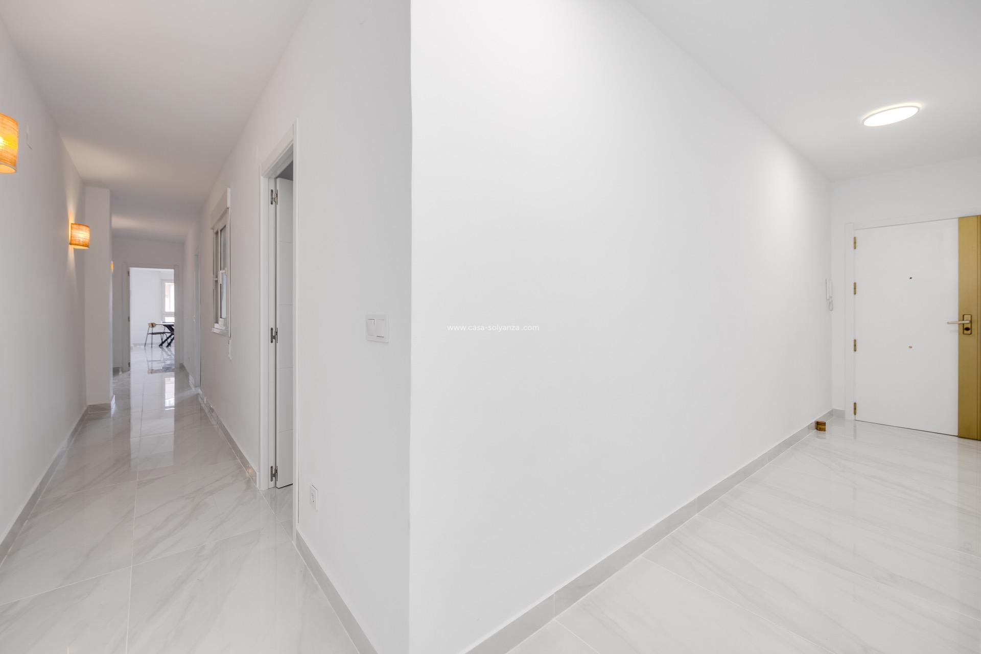 Revente - Appartement - Torrevieja - Acequion