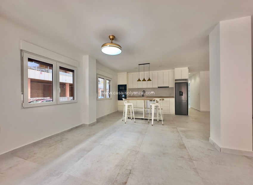 Revente - Appartement - Torrevieja - Acequion