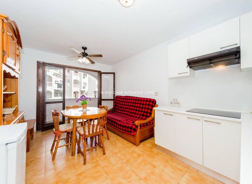 Revente - Appartement - Torrevieja - Calas Blanca