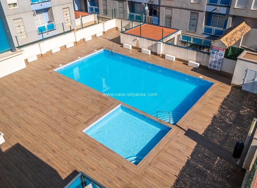 Revente - Appartement - Torrevieja - Calas Blancas