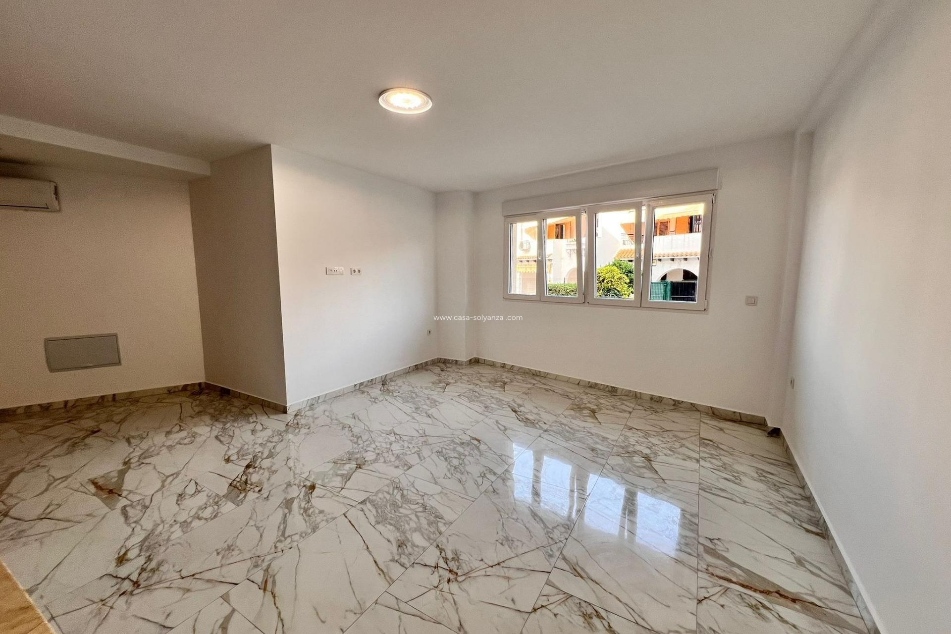 Revente - Appartement - Torrevieja - Center