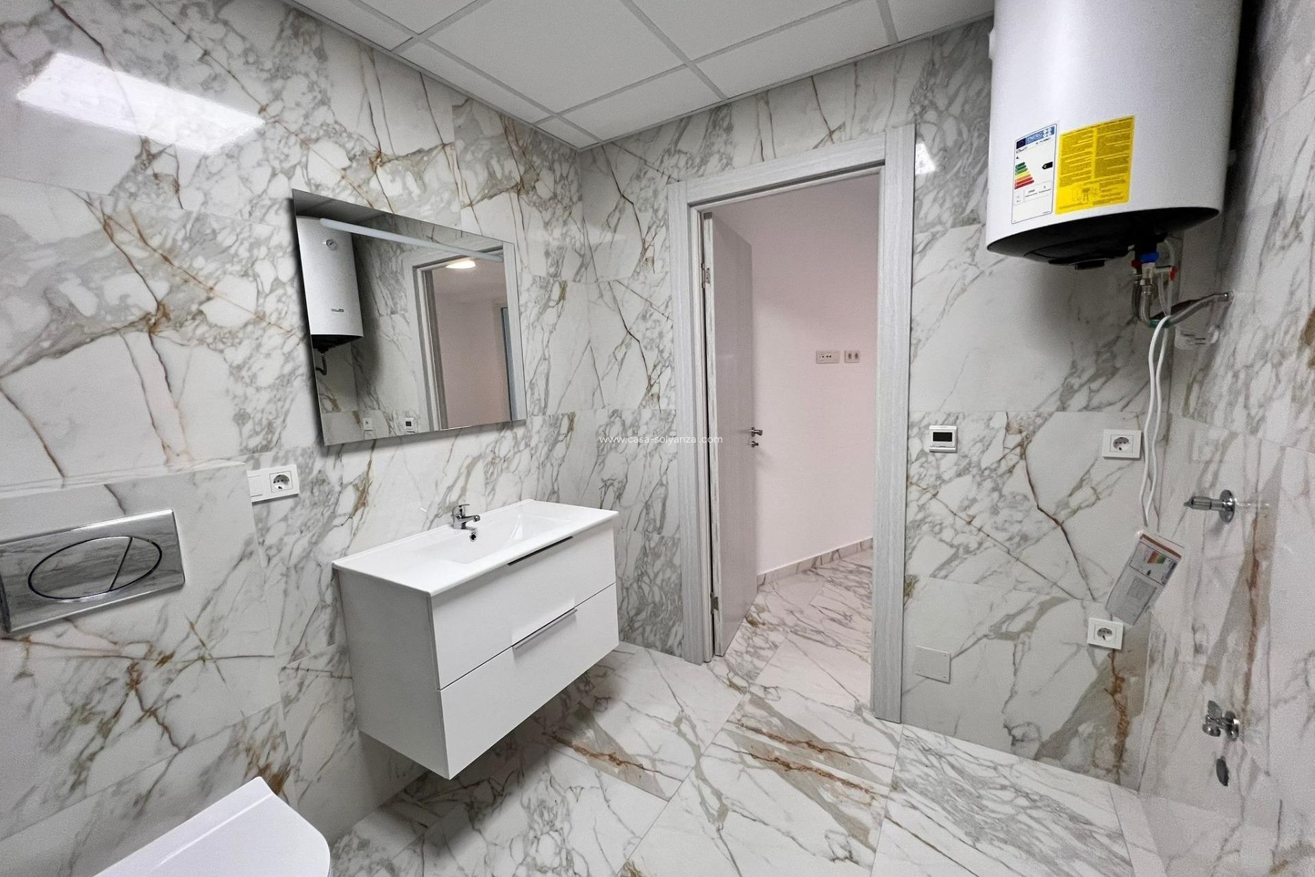 Revente - Appartement - Torrevieja - Center