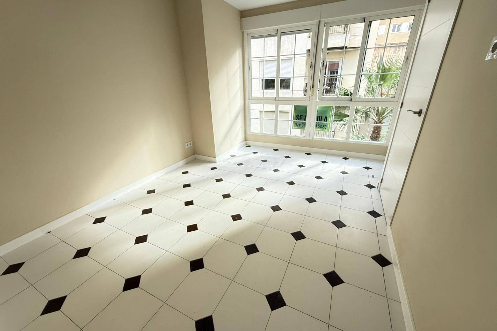 Revente - Appartement - Torrevieja - Center