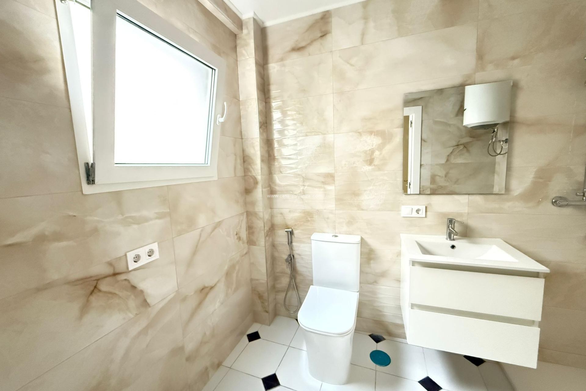 Revente - Appartement - Torrevieja - Center