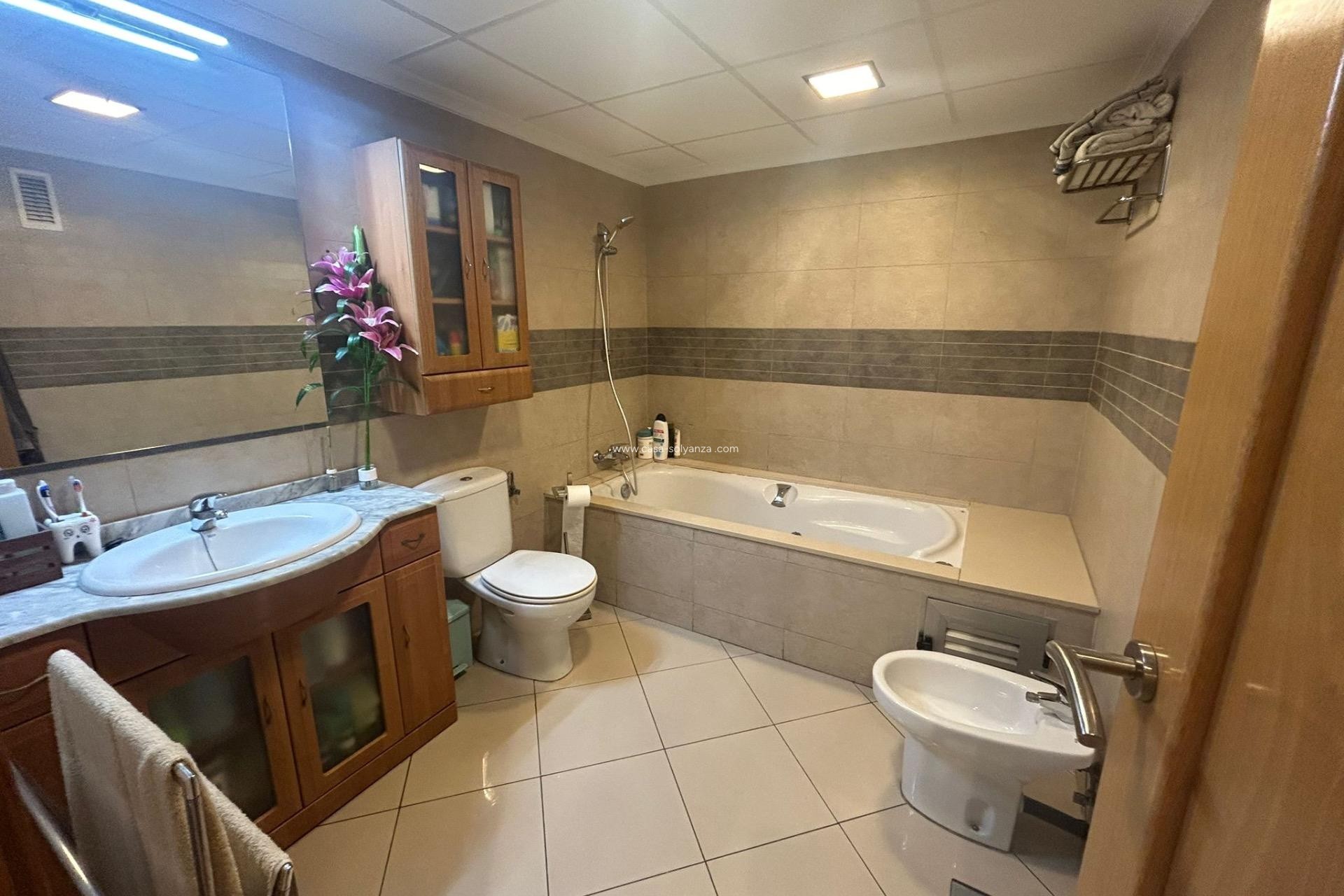 Revente - Appartement - Torrevieja - Center