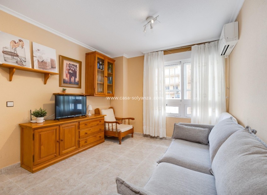 Revente - Appartement - Torrevieja - Center