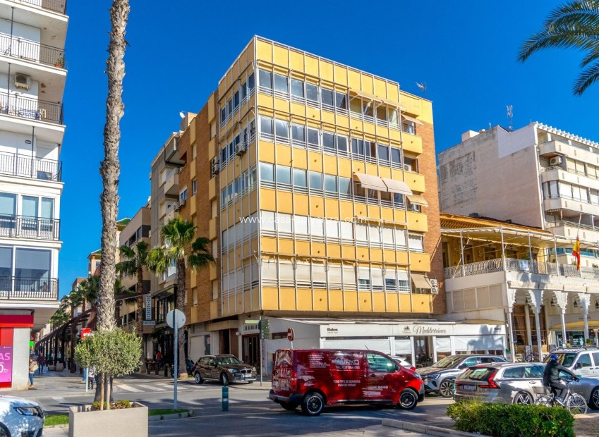 Revente - Appartement - Torrevieja - Centro - Muelle Pesquero