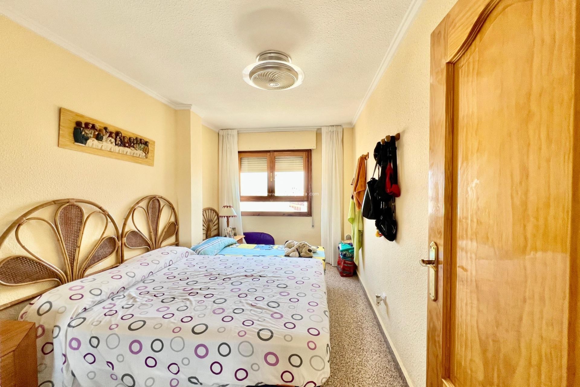 Revente - Appartement - Torrevieja - La Mata