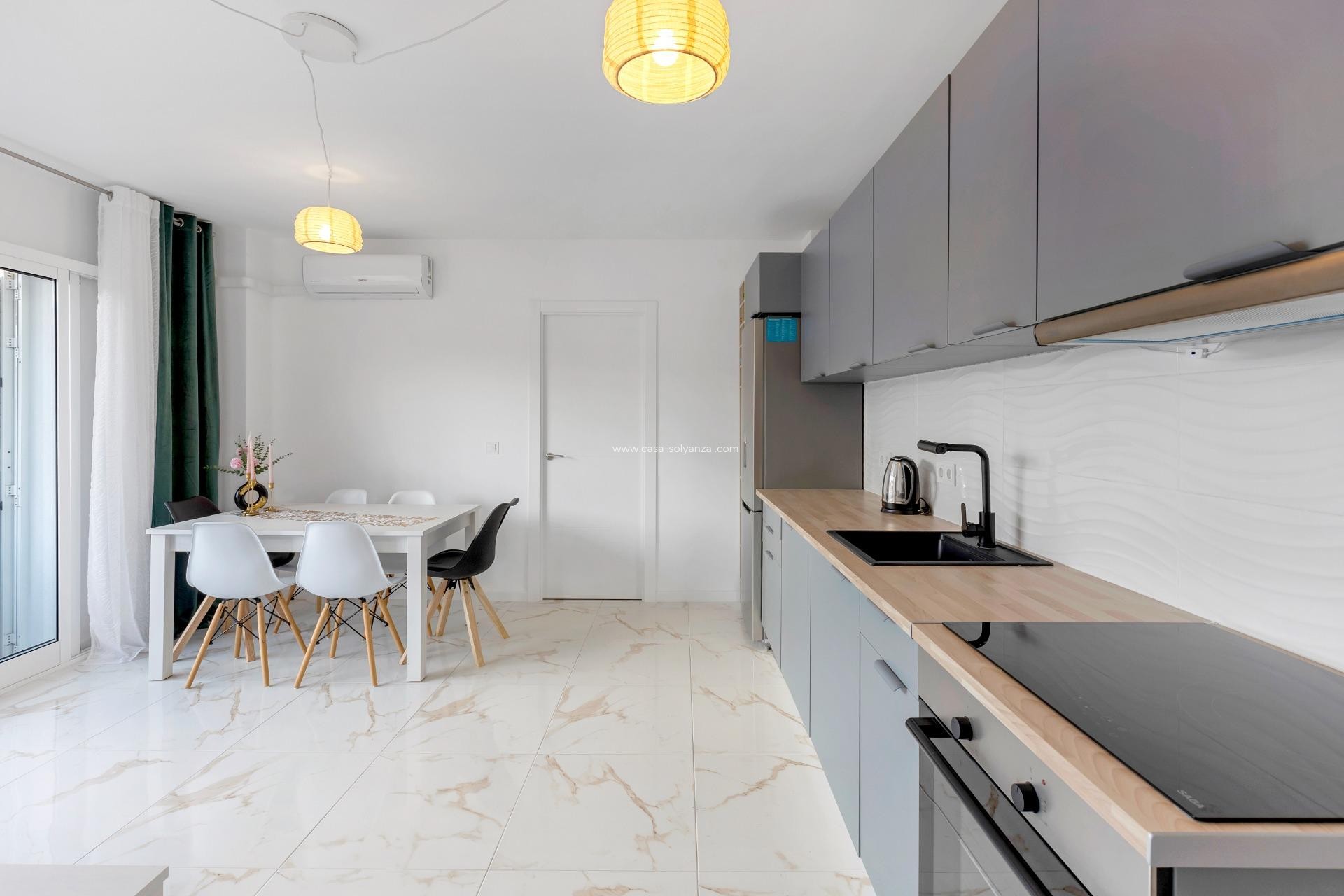 Revente - Appartement - Torrevieja - La Mata