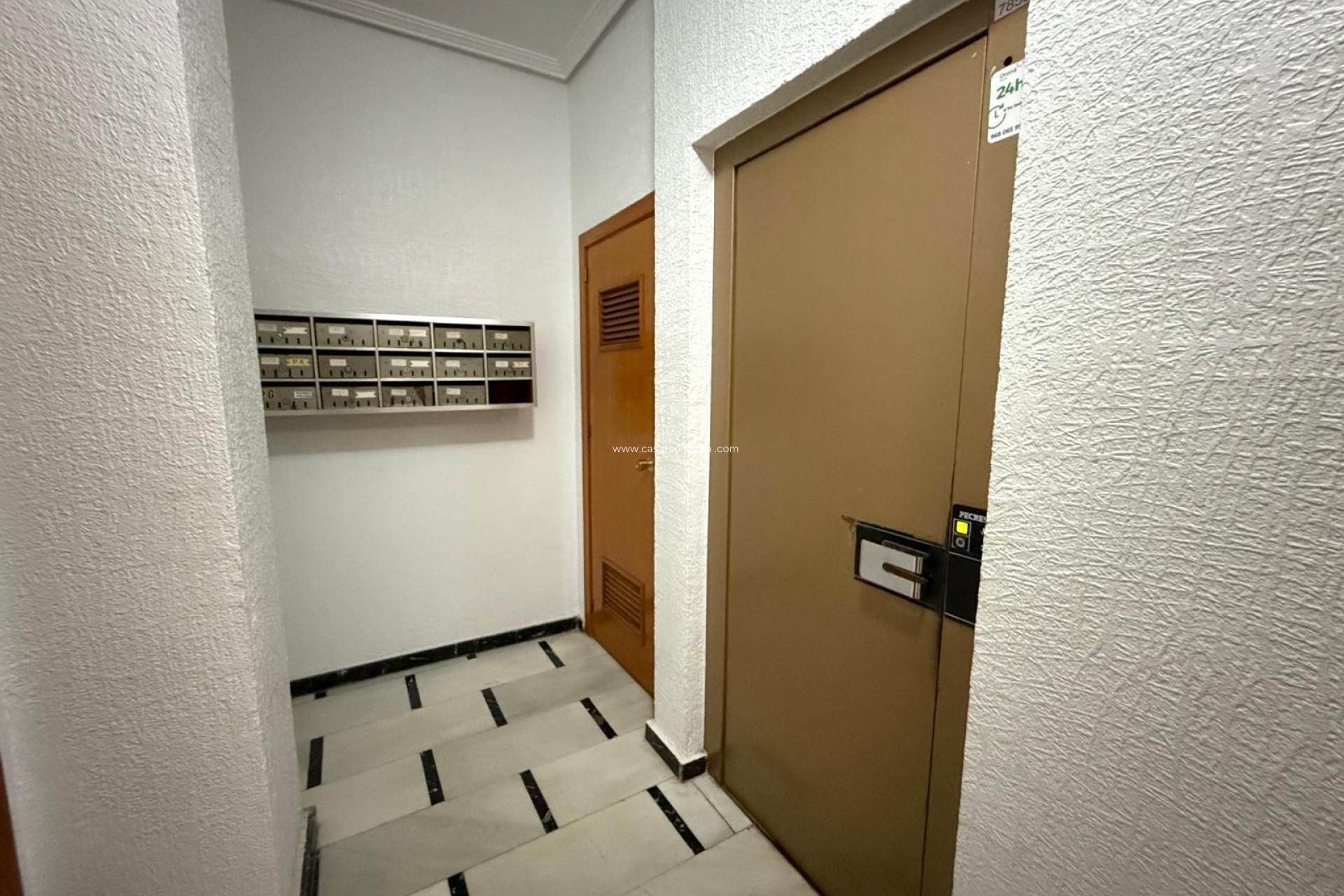 Revente - Appartement - Torrevieja - Las Piscinas Naturales