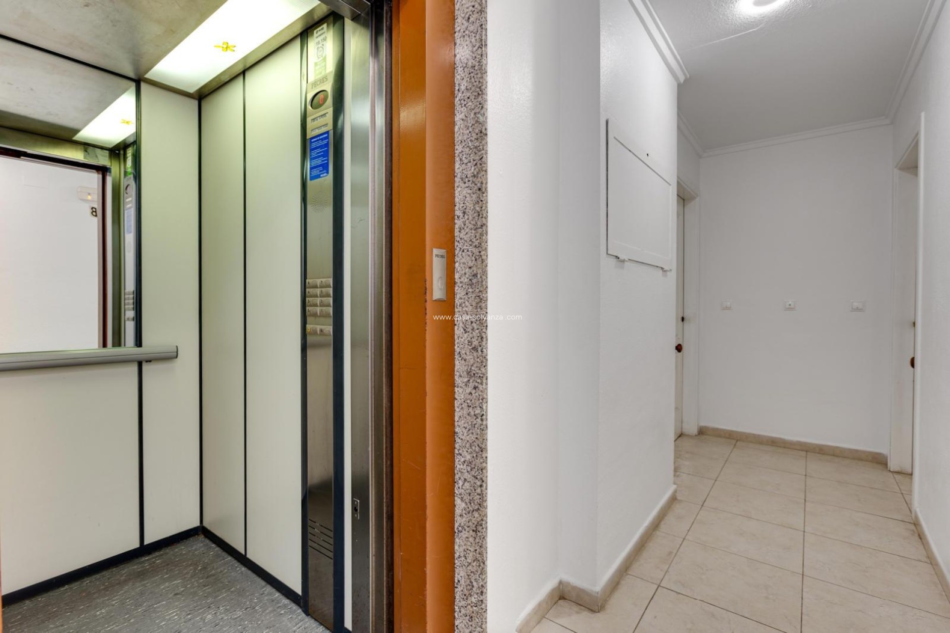 Revente - Appartement - Torrevieja - Nueva Torrevieja