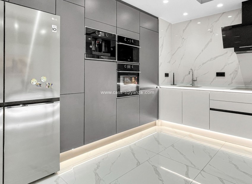 Revente - Appartement - Torrevieja - Parque las naciones