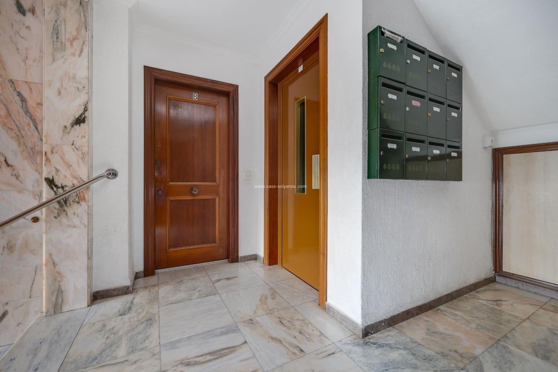 Revente - Appartement - Torrevieja - Paseo Maritimo